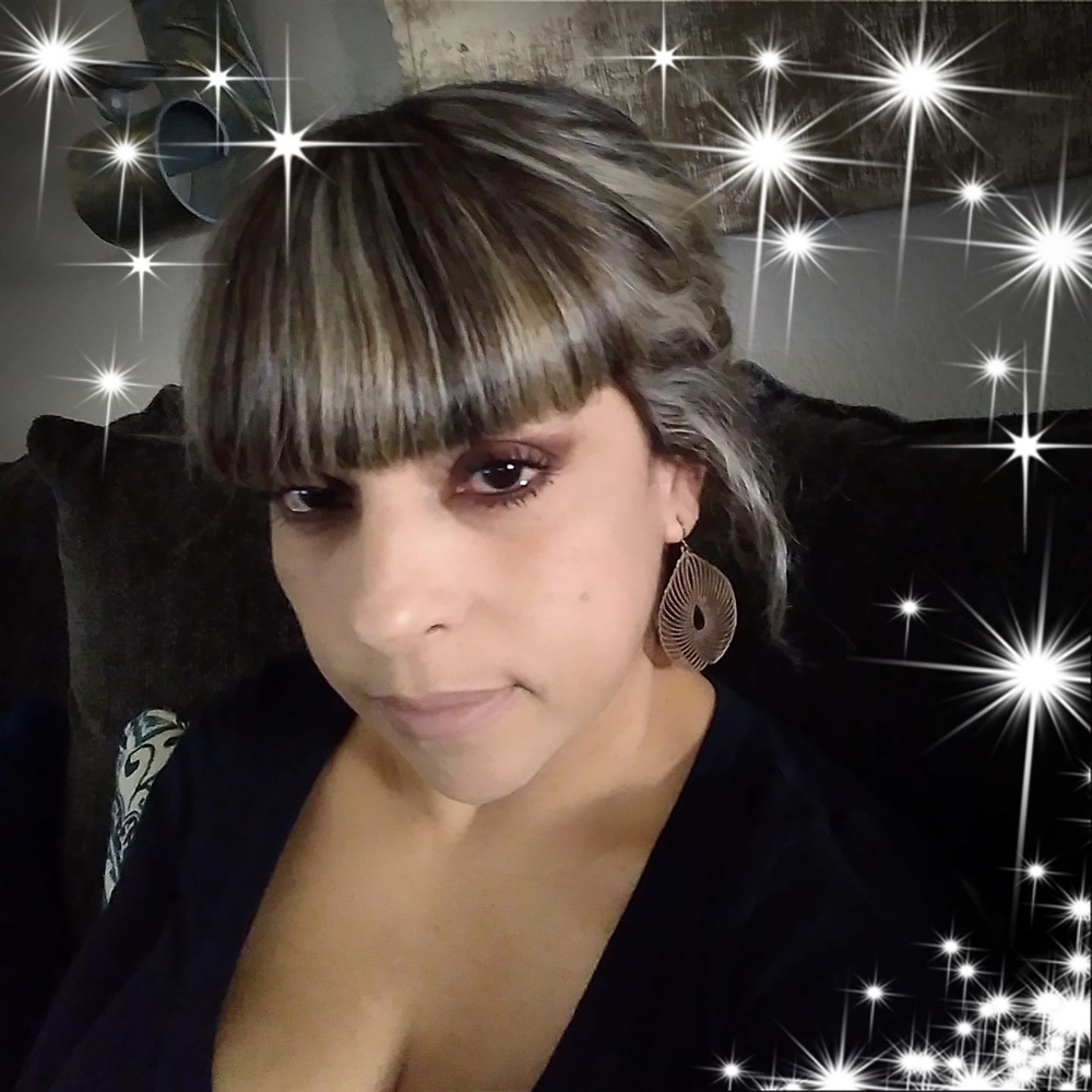 Meet your Posher, Cristina